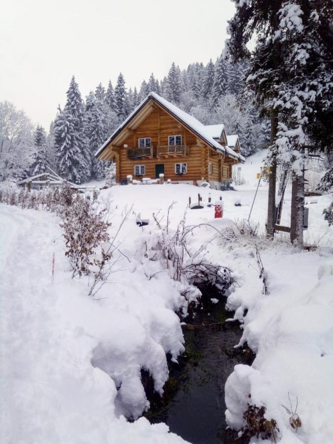 Chalet Le Dorf Noetsch Exterior photo