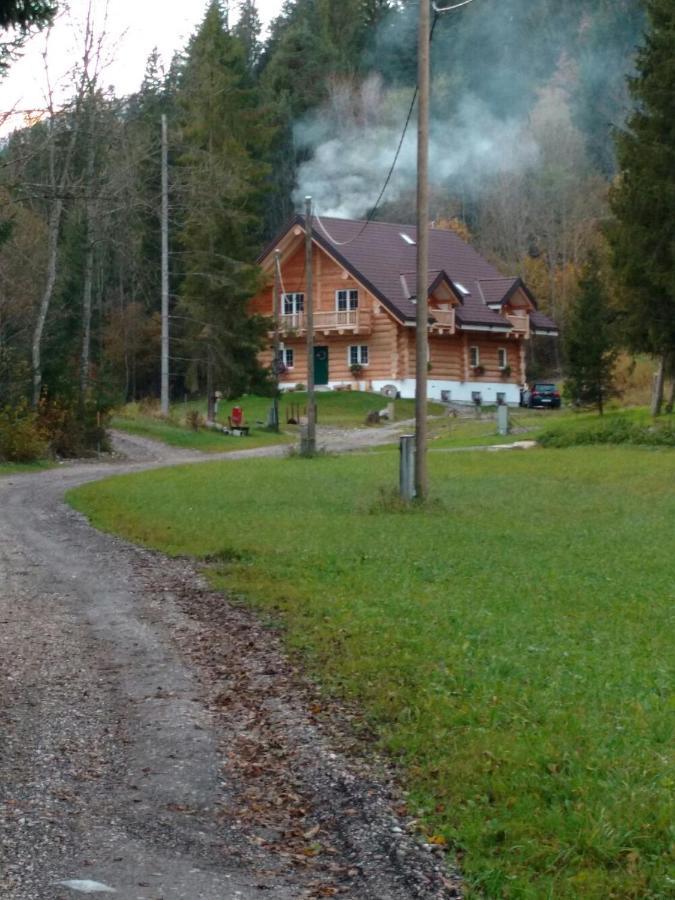 Chalet Le Dorf Noetsch Exterior photo