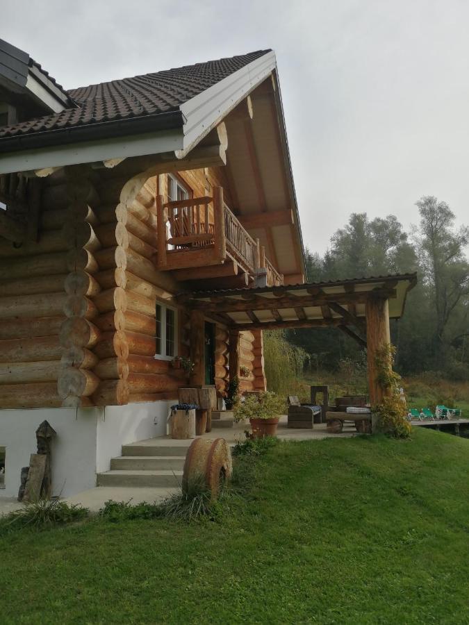 Chalet Le Dorf Noetsch Exterior photo